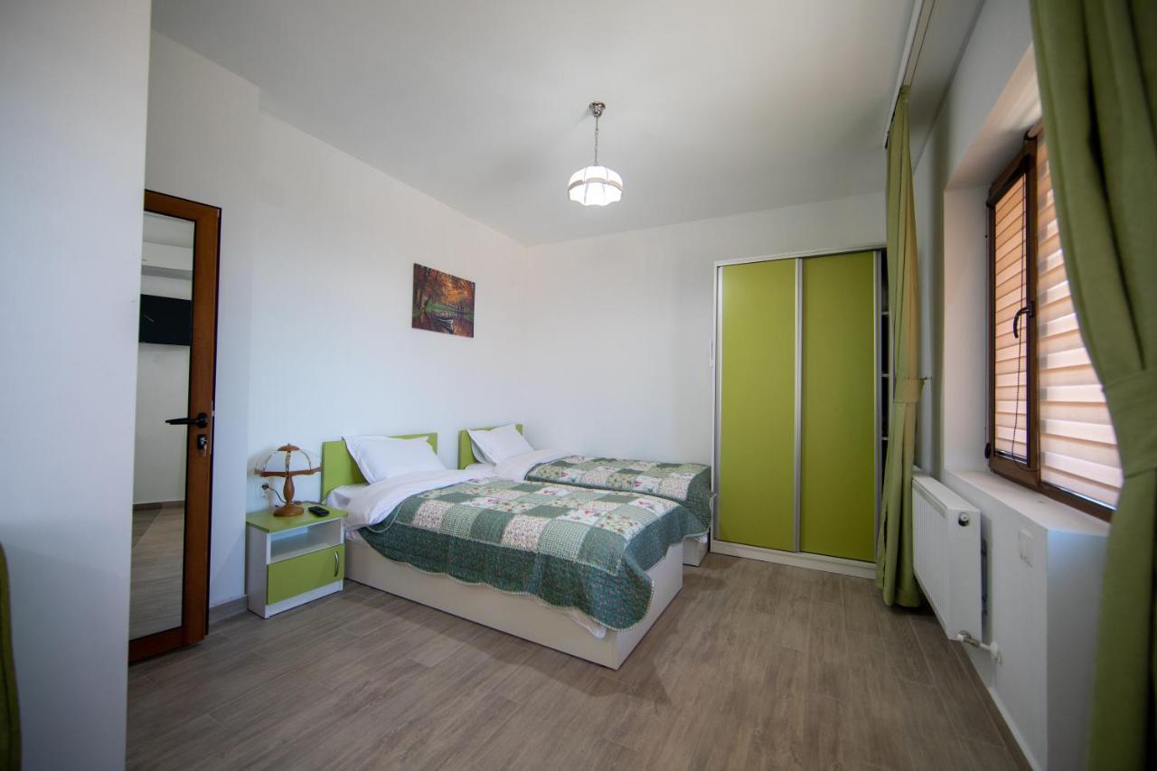 Къща За Гости Детелина - Лина Sapareva Banya Extérieur photo