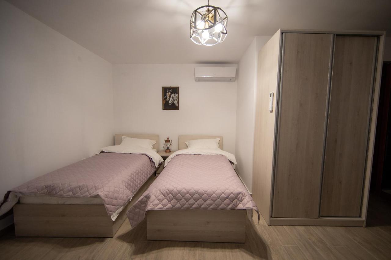 Къща За Гости Детелина - Лина Sapareva Banya Extérieur photo
